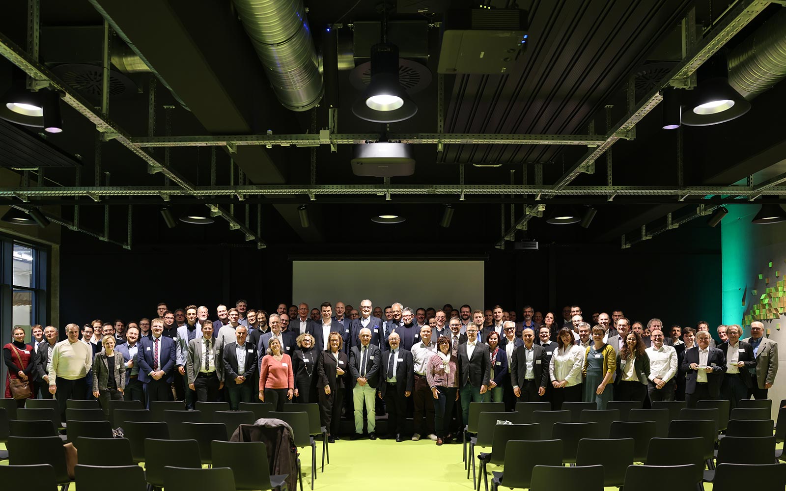 Gruppenbild mit den Gästen des Symposiums